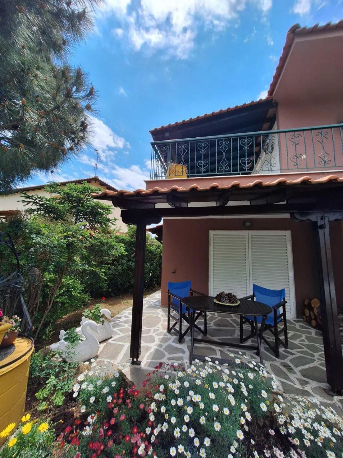 Roadhouse, Nilie Hospitality Mgmt Villa Flogita Exterior foto
